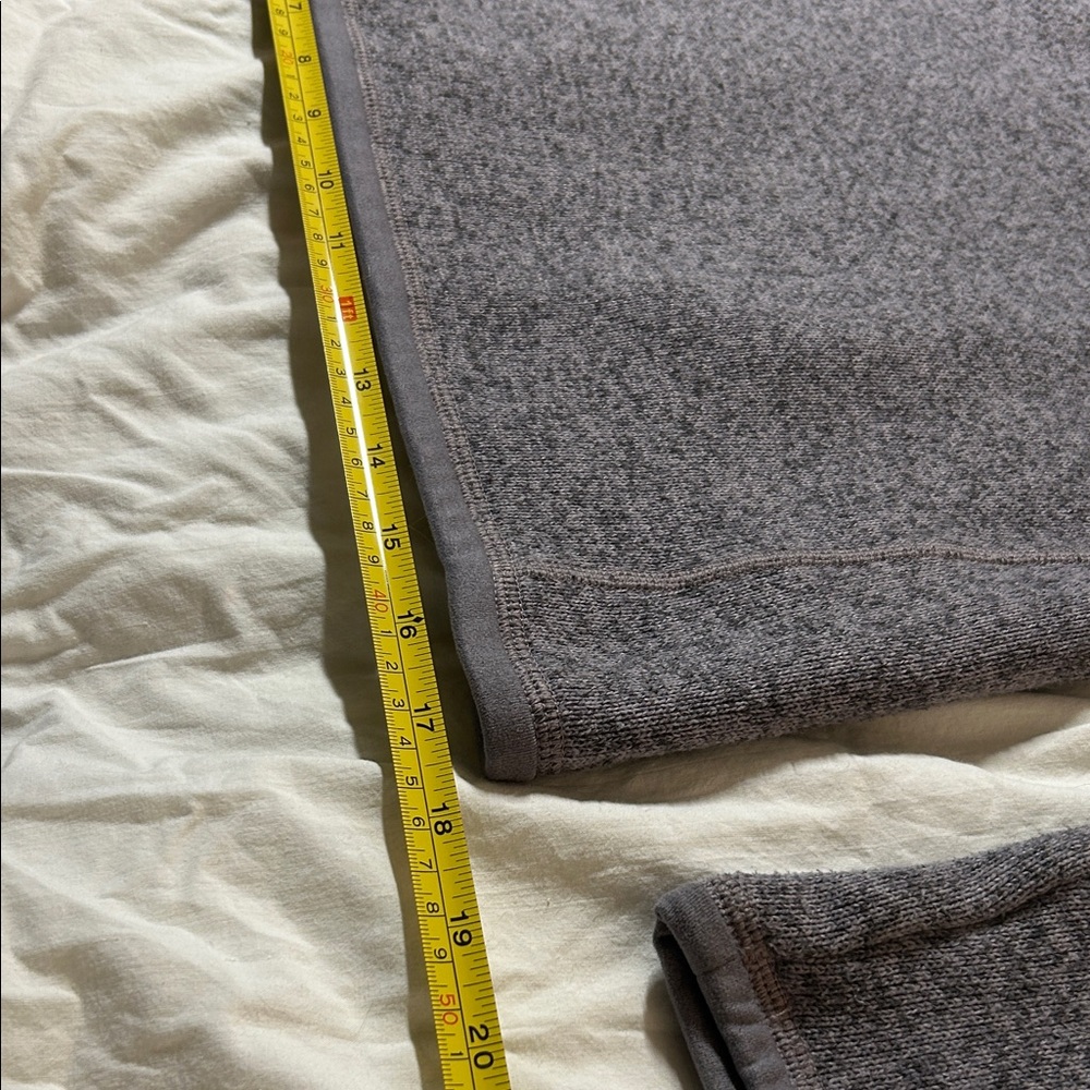 Patagonia Better Sweater 1/4 zip fleece pullover - Picture 3 of 9